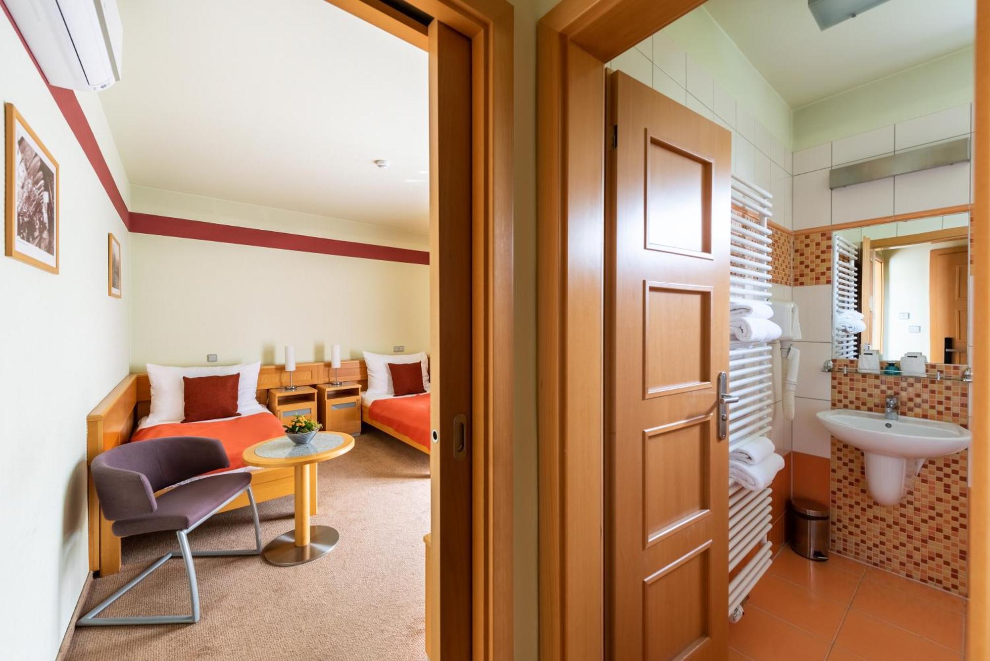 Jan Maria Hotel Ostrava Eksteriør bilde